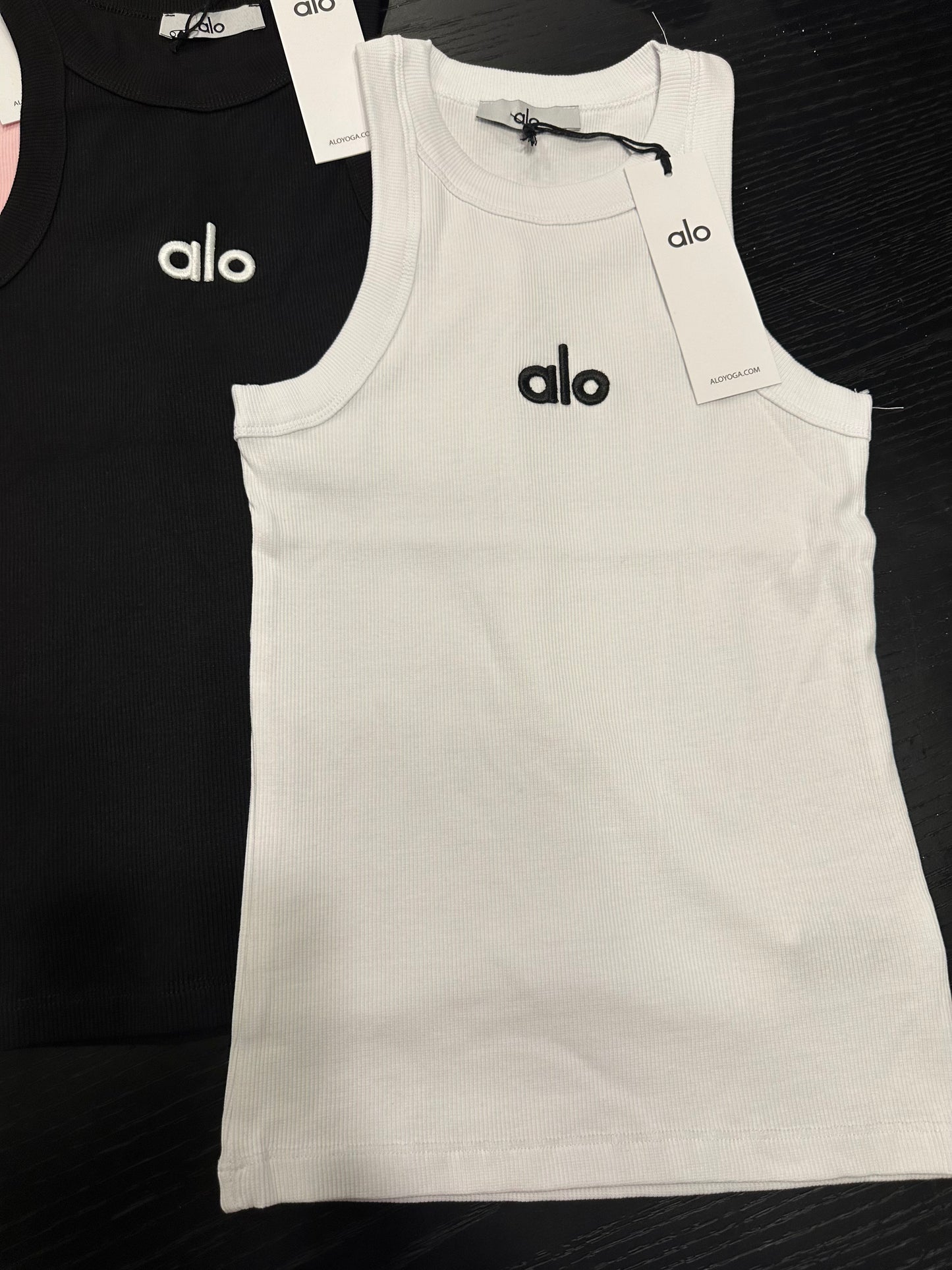 Alo basic top