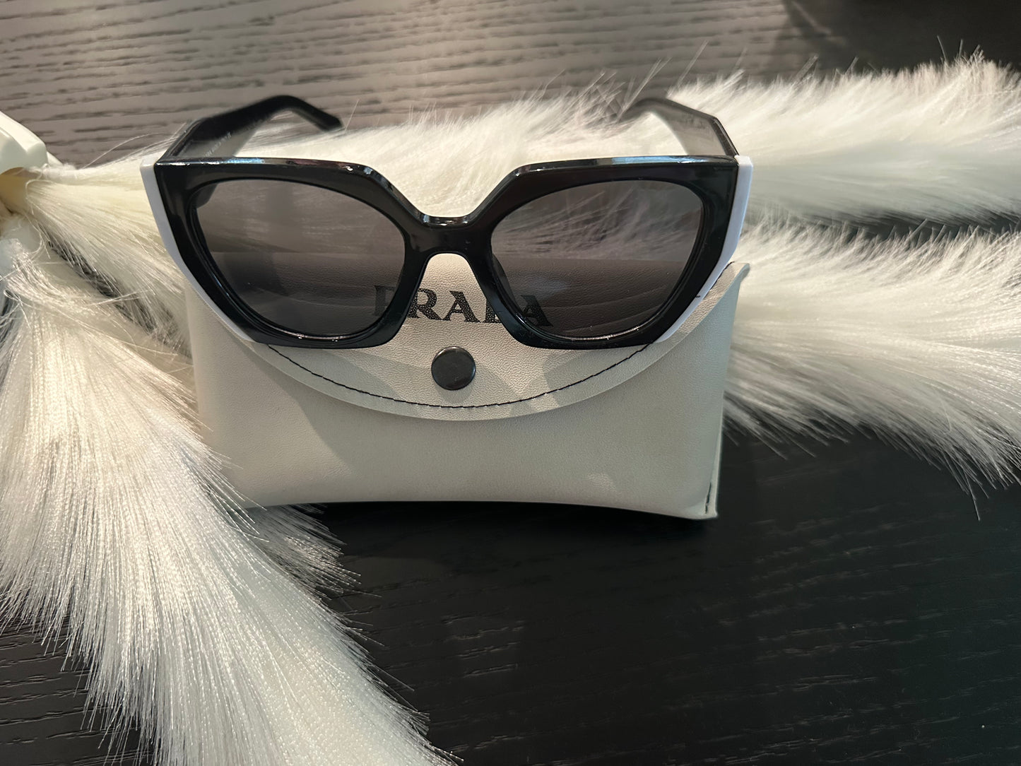 Sunglasses p