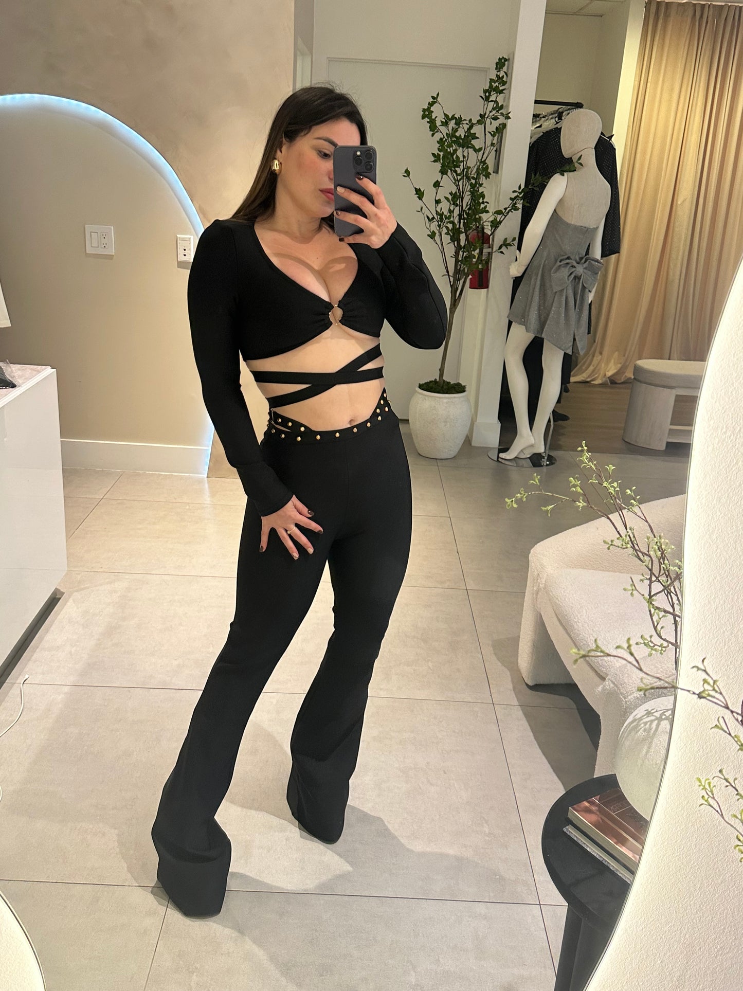 Gina Black set