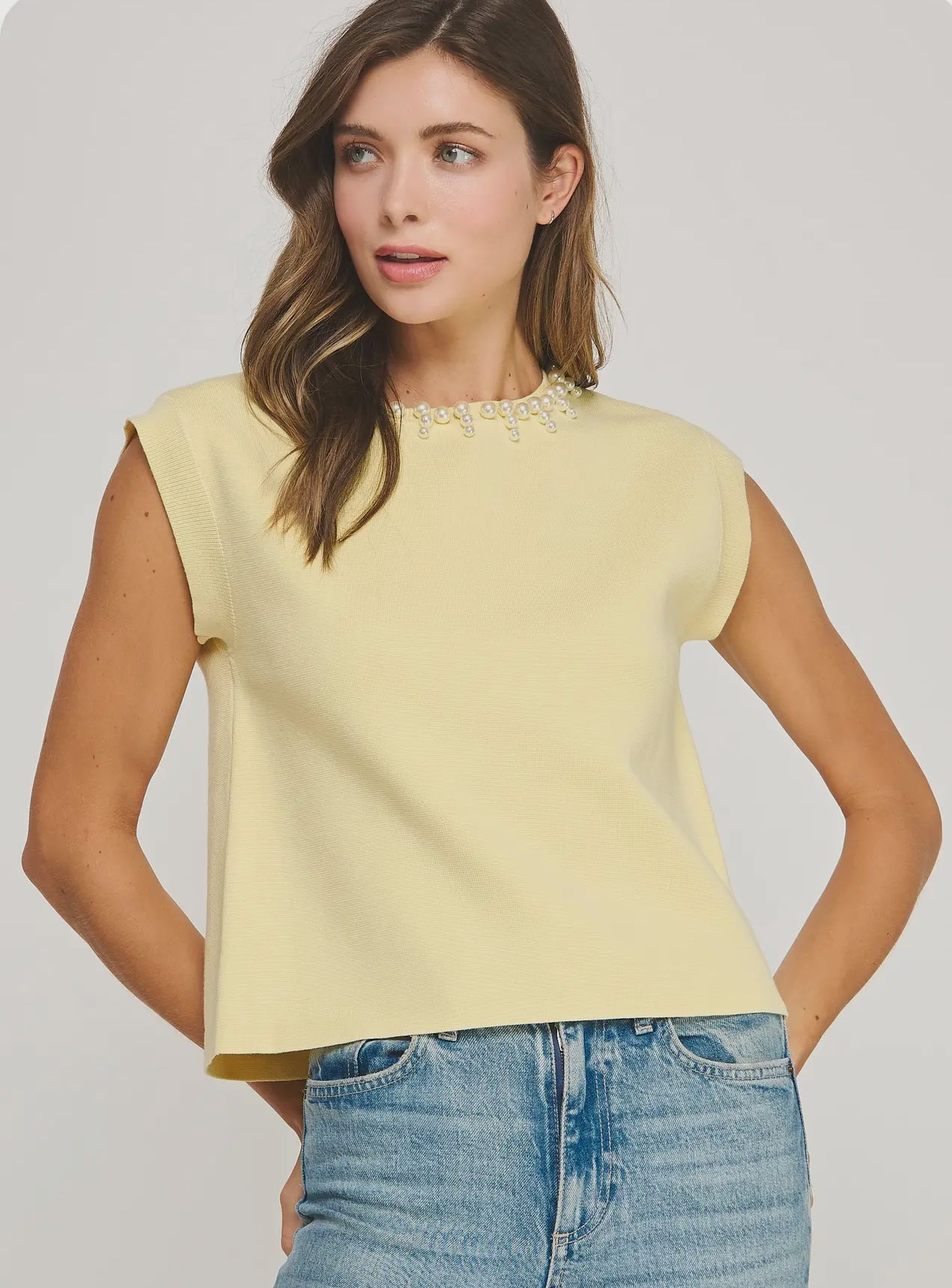 Moni top