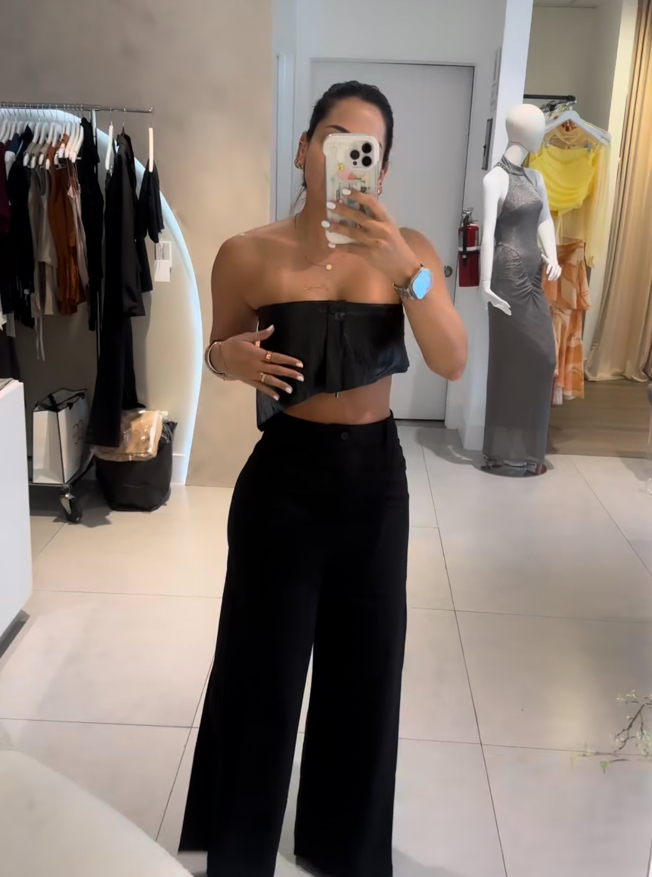 Jeans black lather here