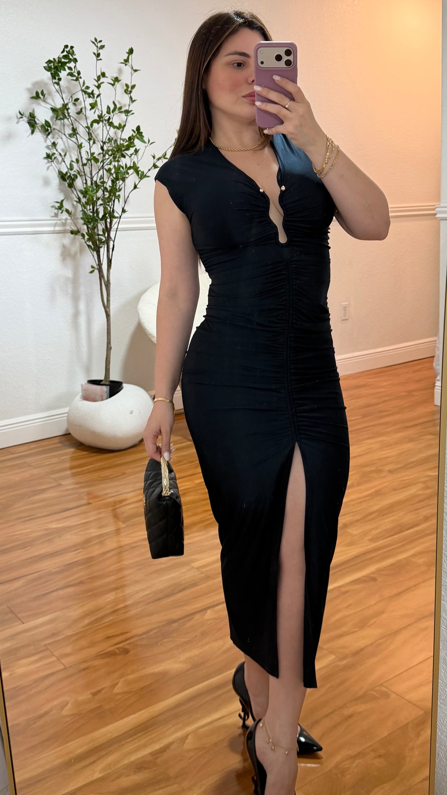 Cisne black dress