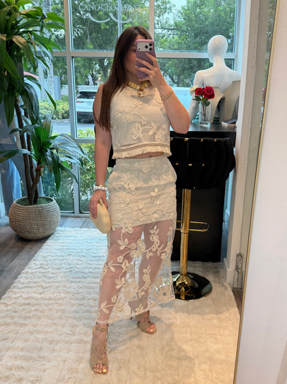 Lace embroidery set