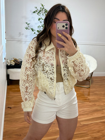 Jacket lace