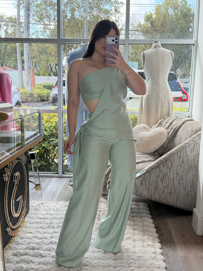 Carlota set