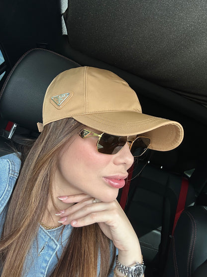 Cap Prada