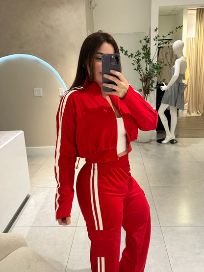 Amelia set