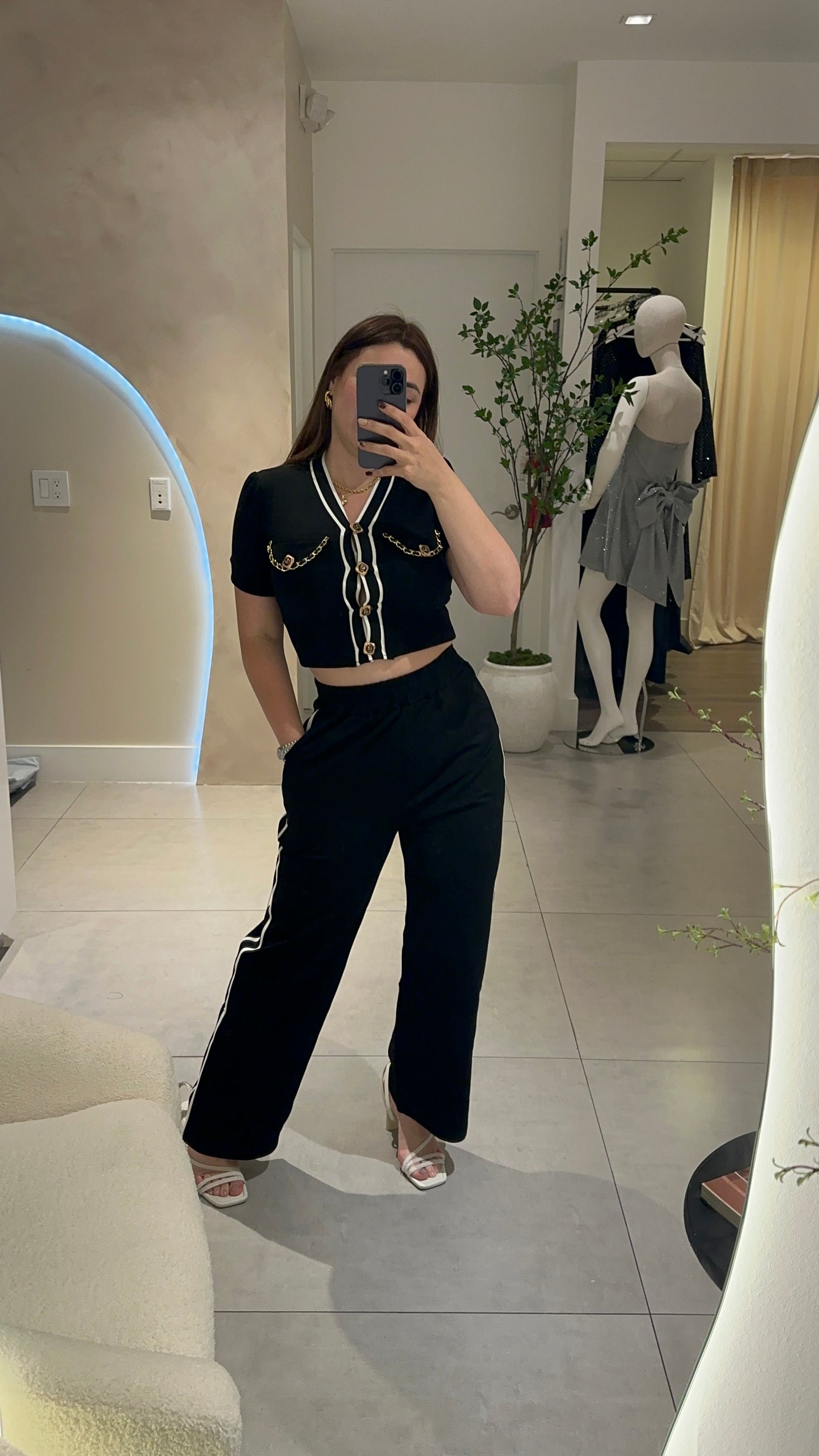 Pilar Black Set