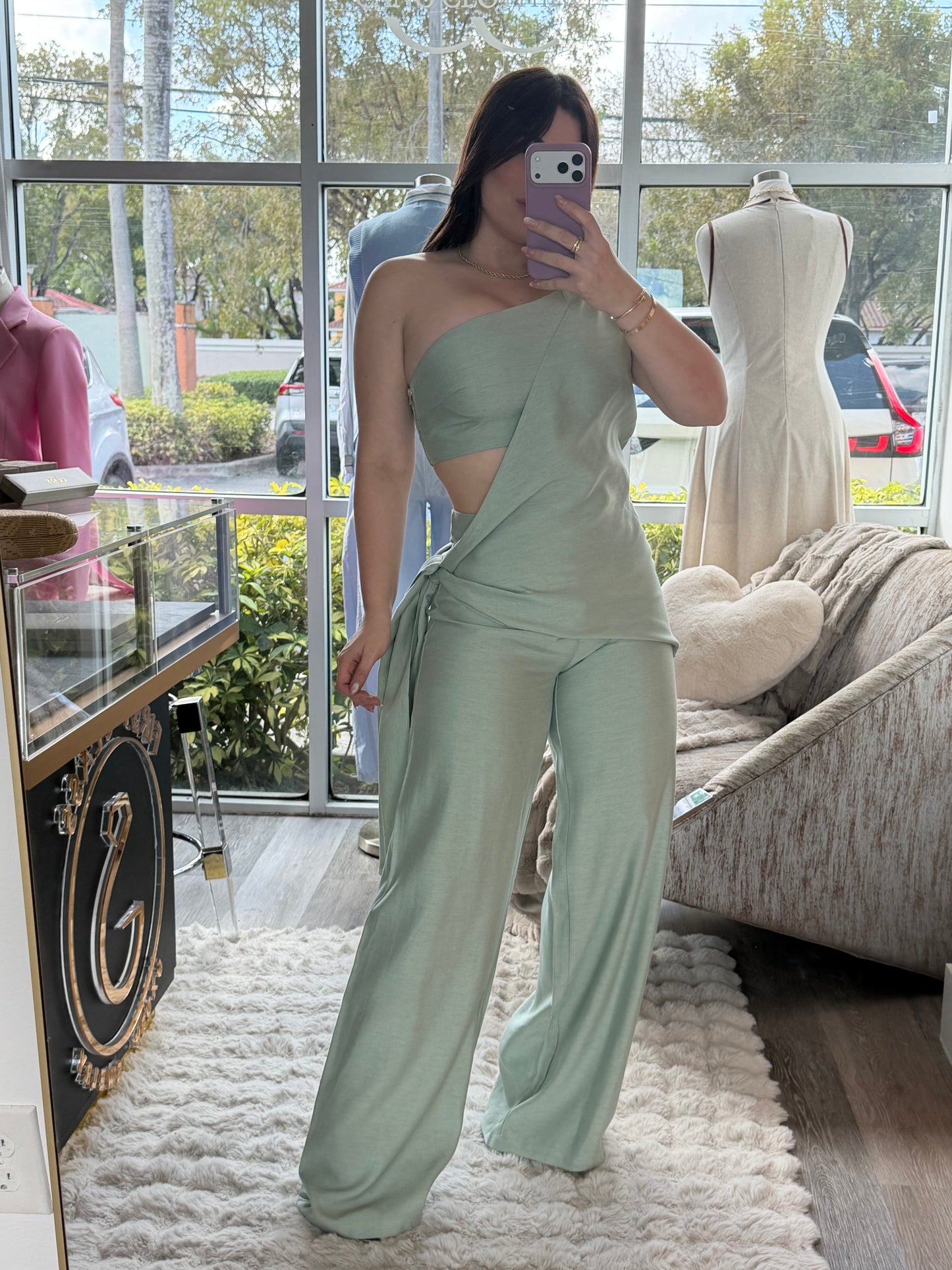 Carlota set