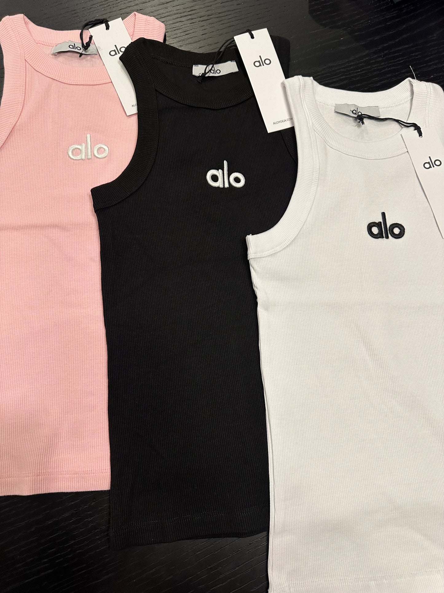 Alo basic top