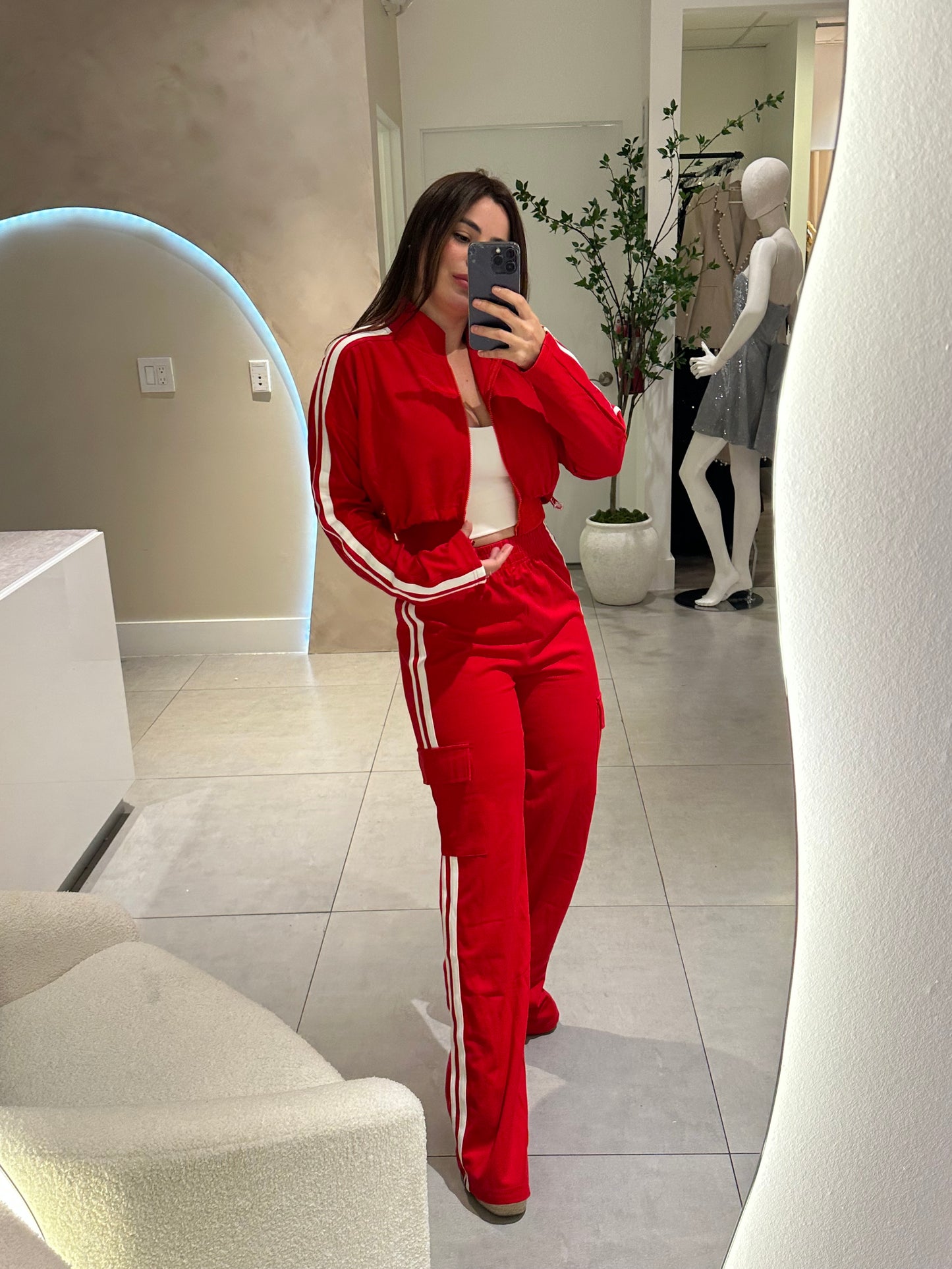 Amelia set
