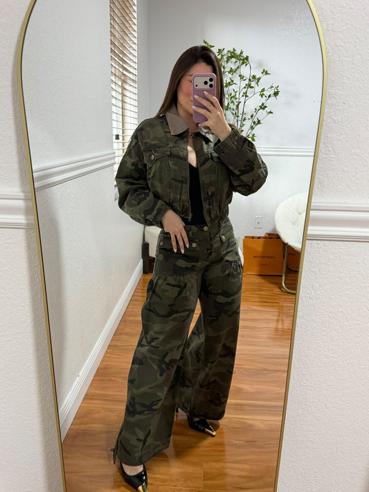 Camo Cropped Utility Jacket