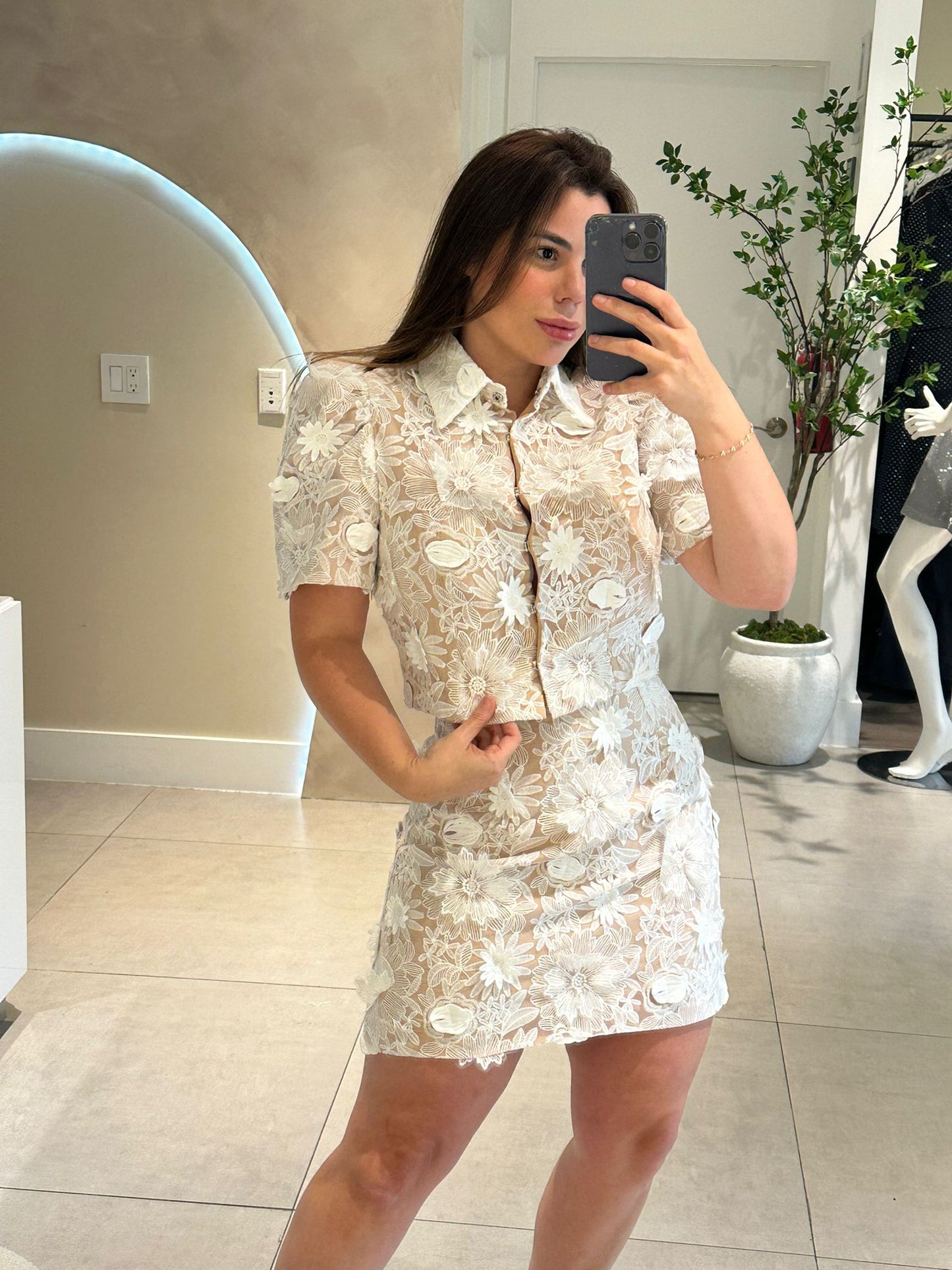 White flowers set