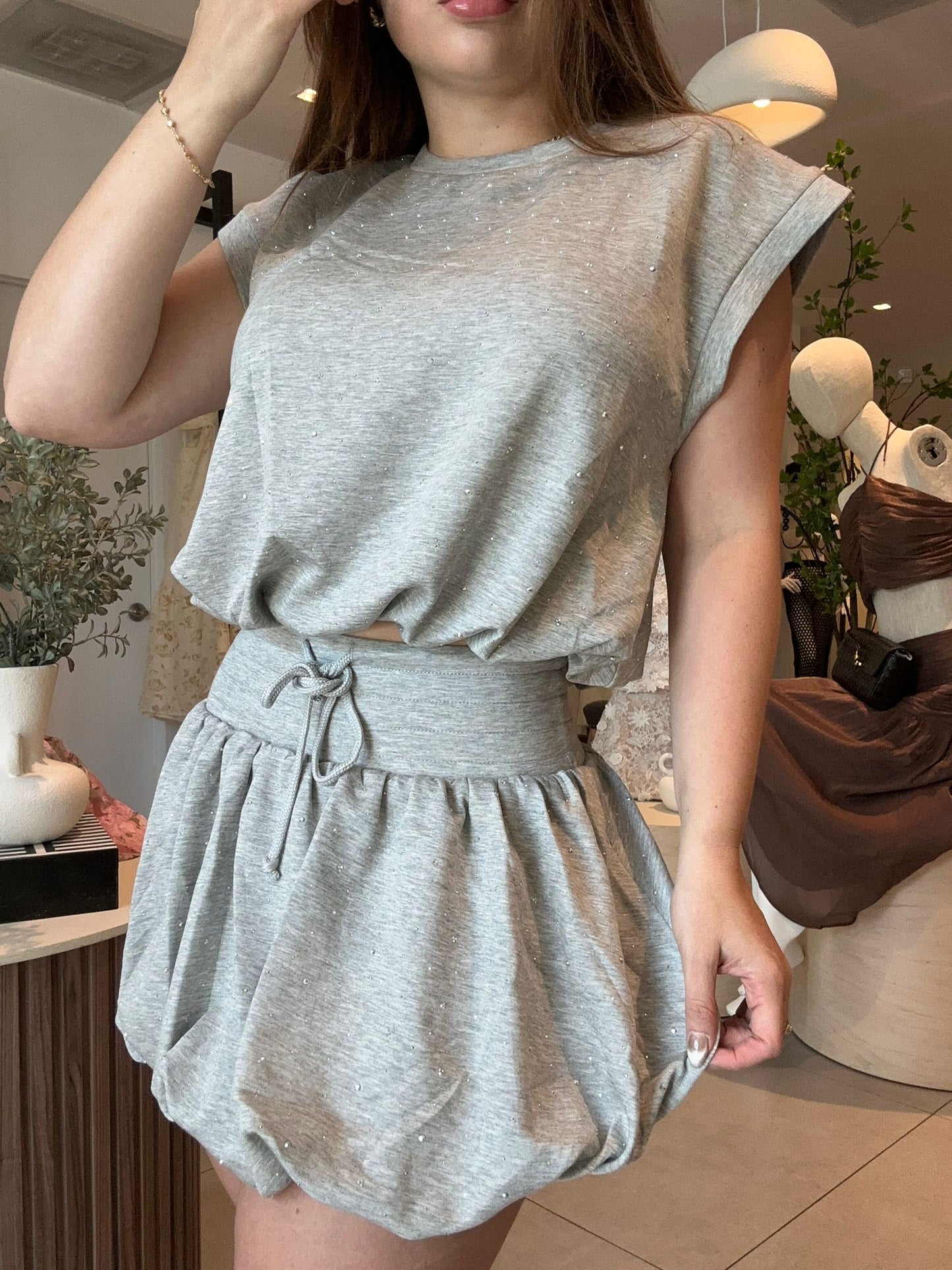 Light gray set